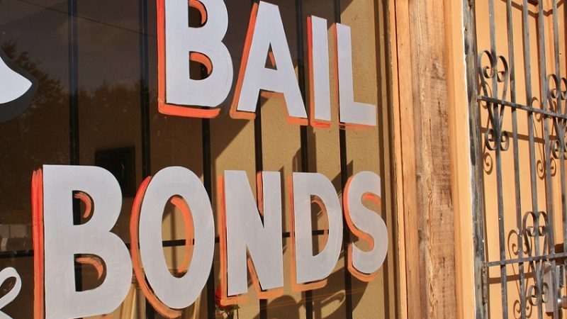 3 Reasons to Hire a Bail Bond Company