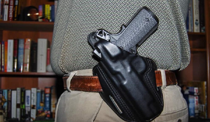 2 Ways to Holster Your Concealed Weapon