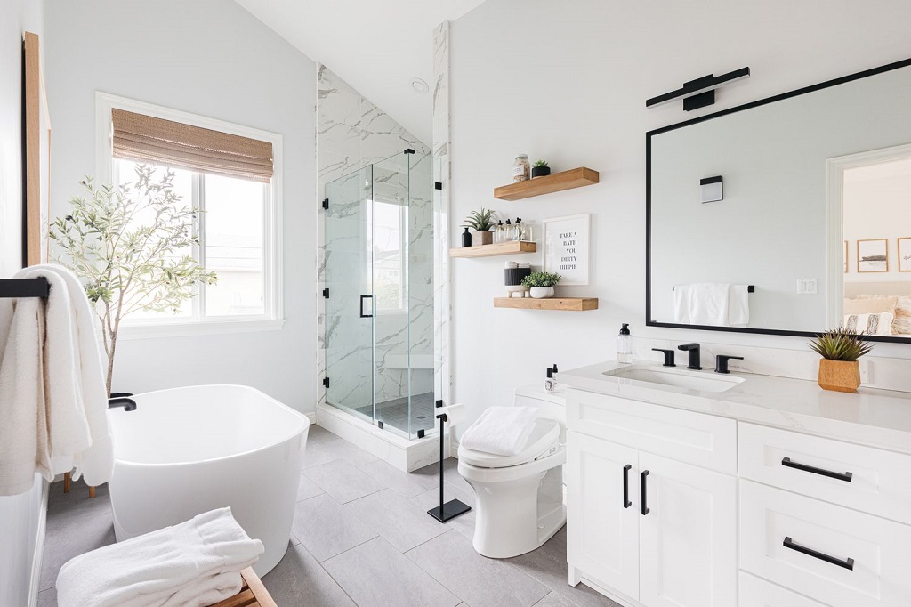 Bathroom Remodeling: DIY or Professional?