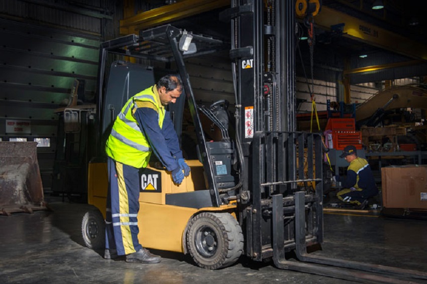 The Benefits of Professional Forklift Battery Servicing