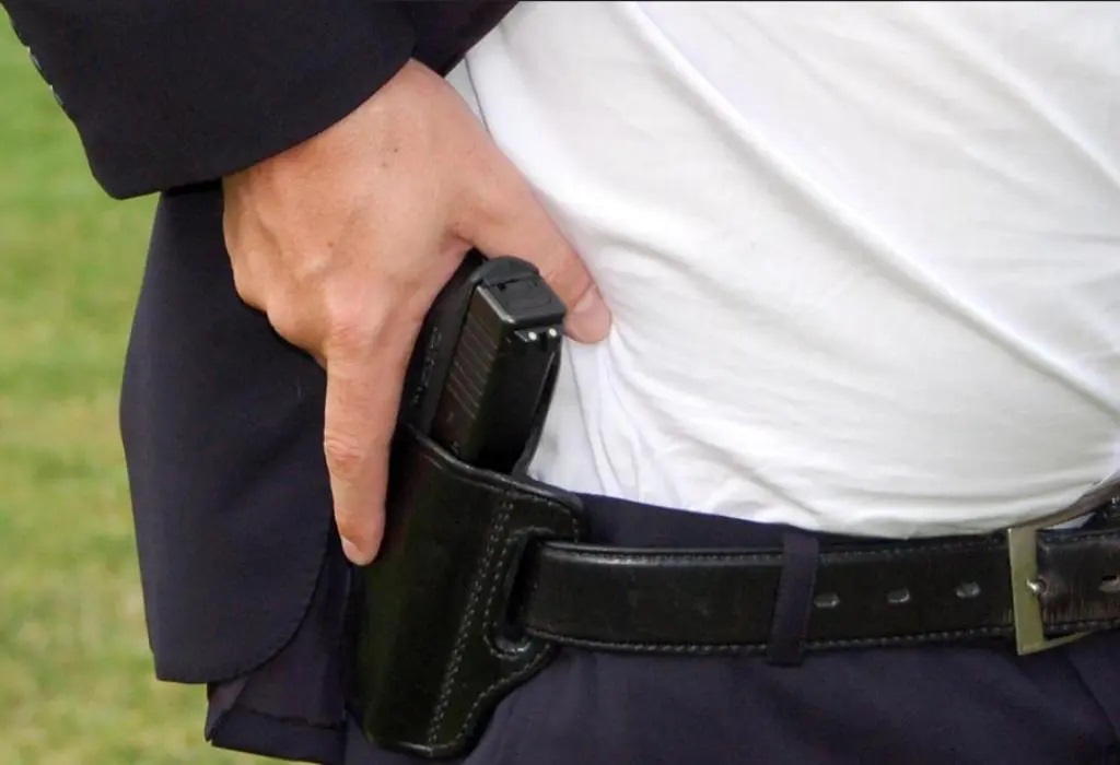 The Ultimate Guide to Choosing the Right Concealed Weapons Holster