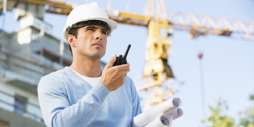 How Handheld Radios Improve Communication Efficiency in Industries