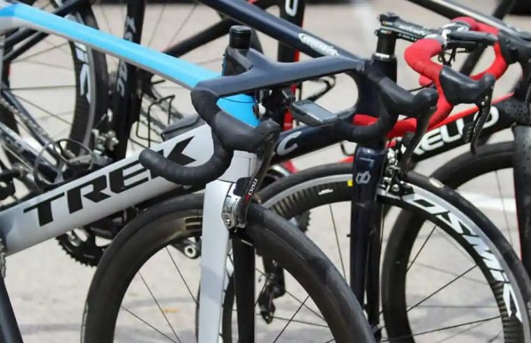Top 4 Reasons to Shop for Used Road Bikes Online