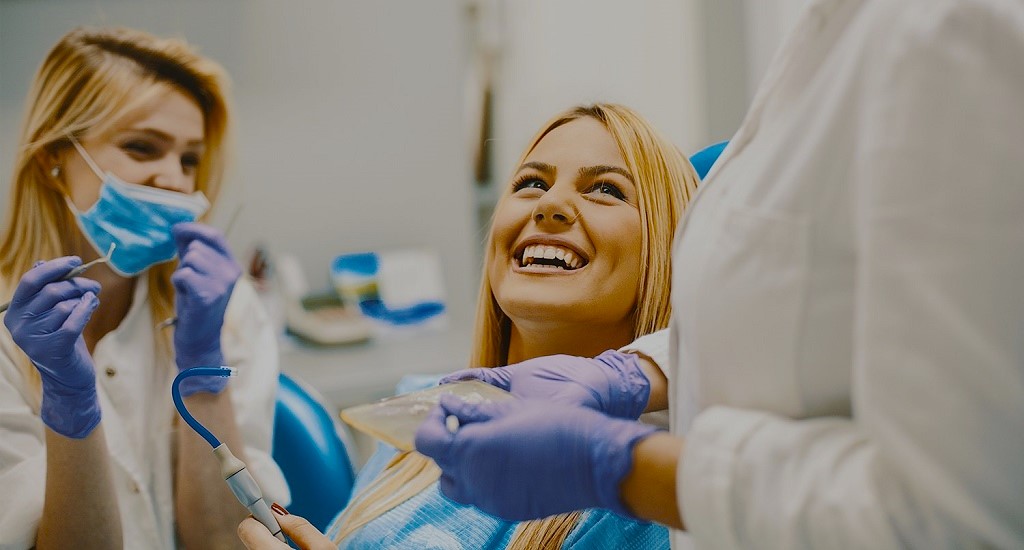 Top 7 Tips for Choosing the Right Dentist