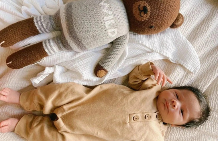 Unisex Garments Perfect for Gender-Neutral Baby Showers