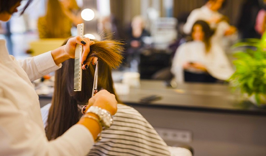 Adapting to Trends: How Hair Salon Owners Can Stay Ahead in a Dynamic Industry