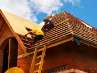 how to know when to replace your roof