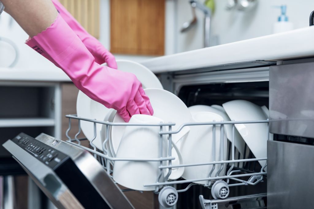 The Importance of a Clean Dishwasher and How to Achieve It