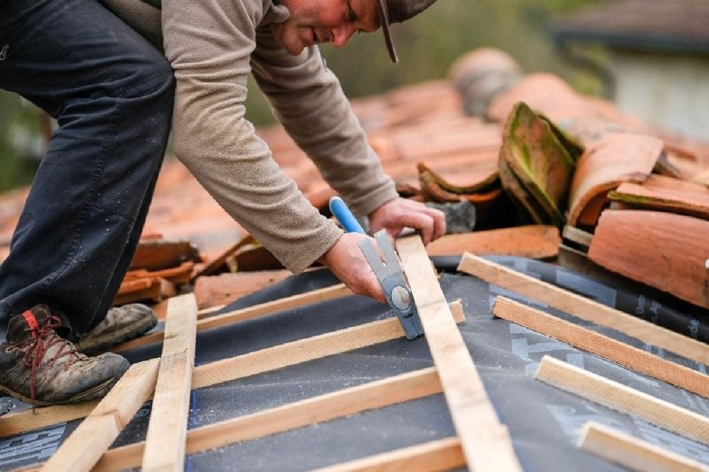 Roof Inspections 101: What Every Homeowner Needs to Know