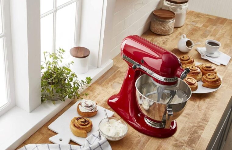 Flex Edge Beater for Baking: KitchenAid KFE5T Review