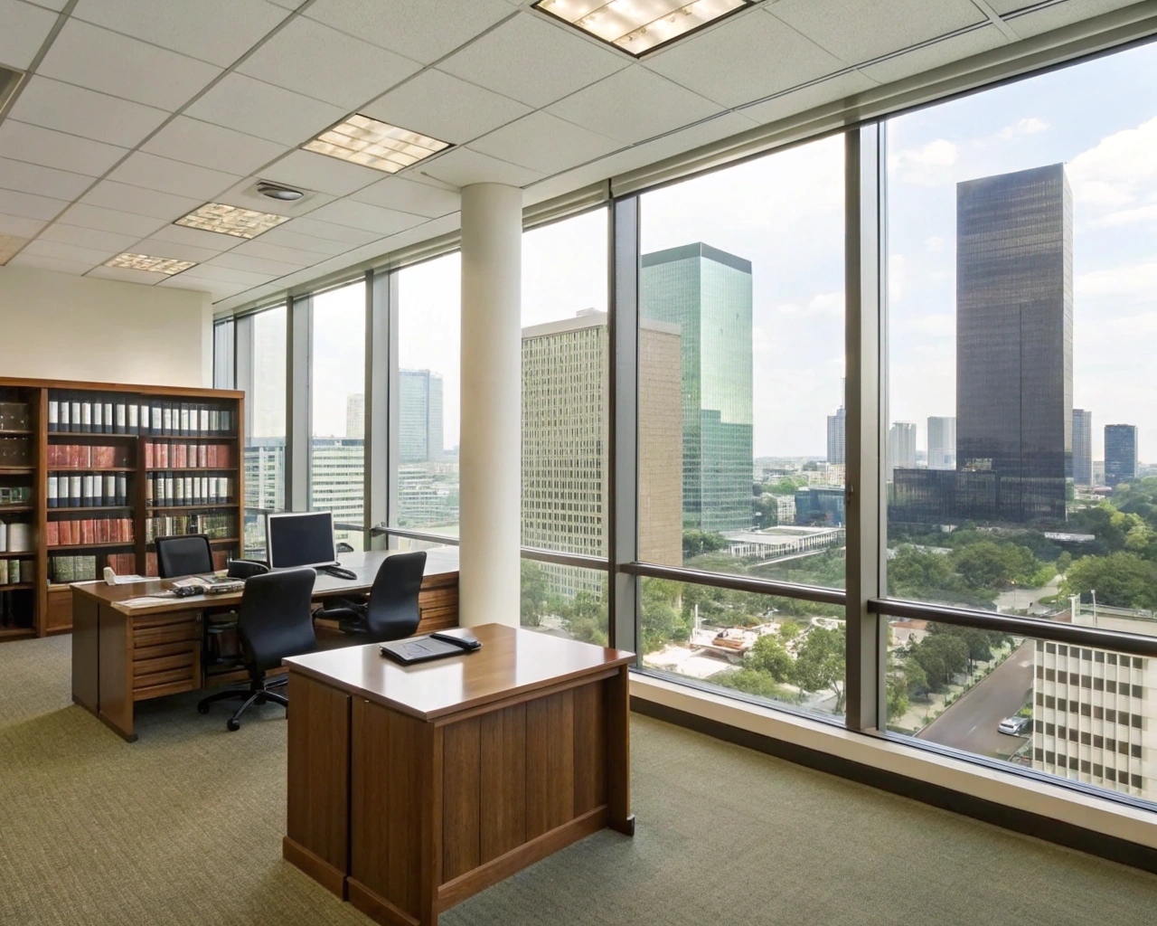 Why Hiring A Local Houston Lawyer Gives You A Legal Advantage